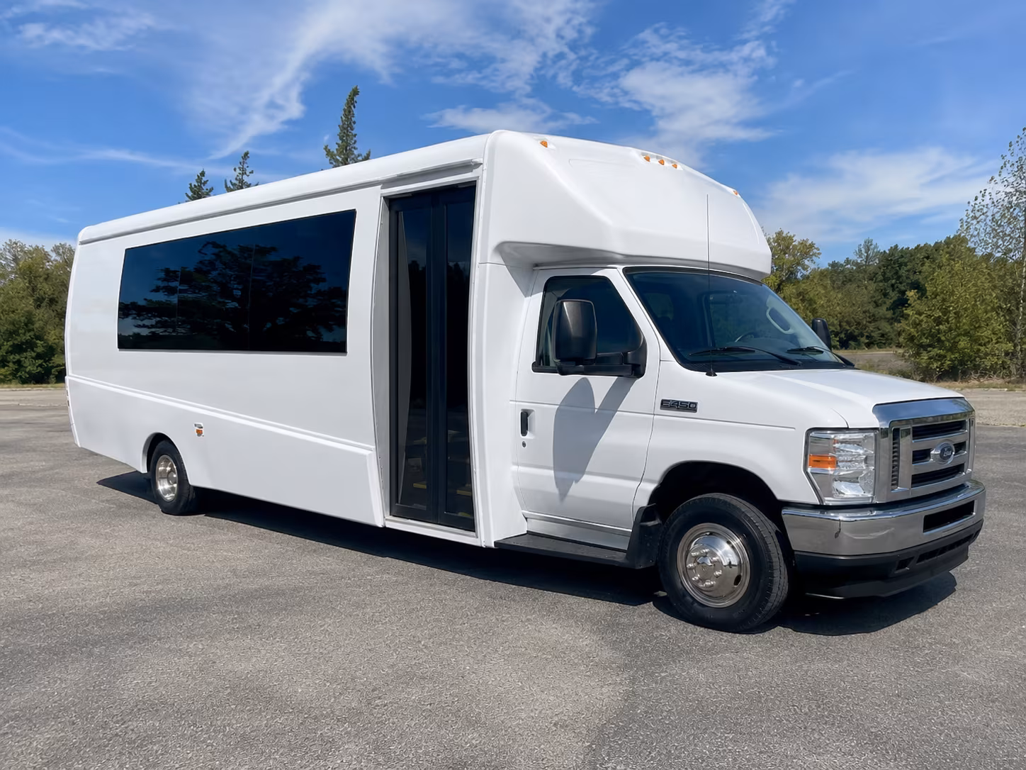 bachelorette party buses for lakeville wine tours
