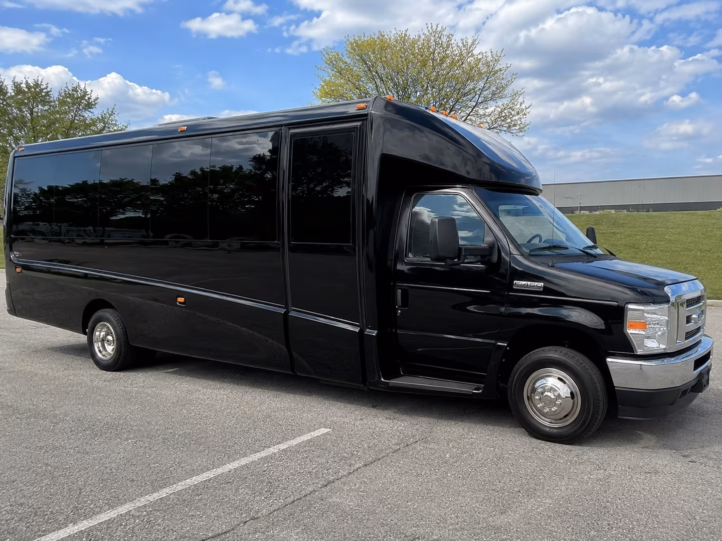 charter buses to target center shows and concerts in minneapolis