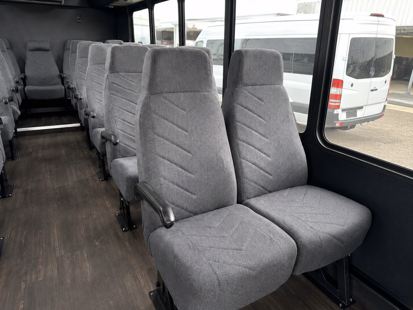 charter buses to vikings games at u s bank stadium from lakeville