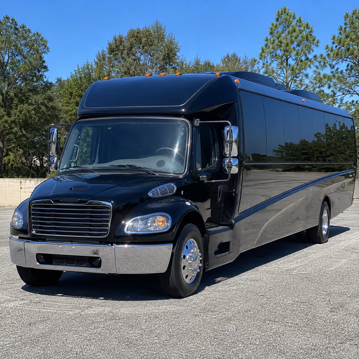 lakeville 28 passenger minibus