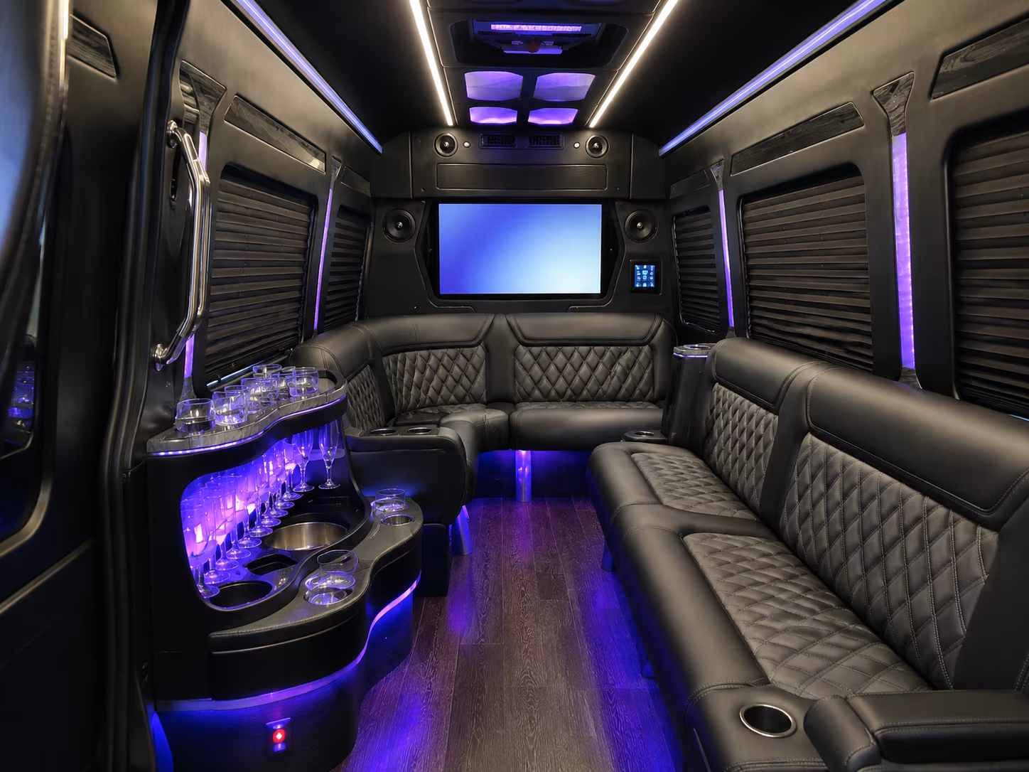 msp airport shuttle buses for lakeville business travelers