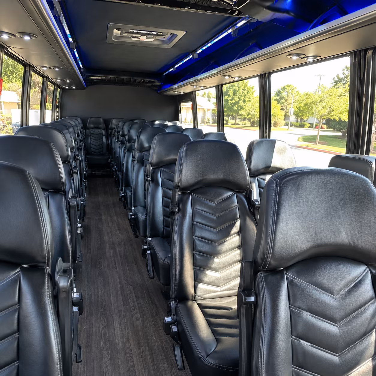 rent a minibus in lakeville for a stress free prom night