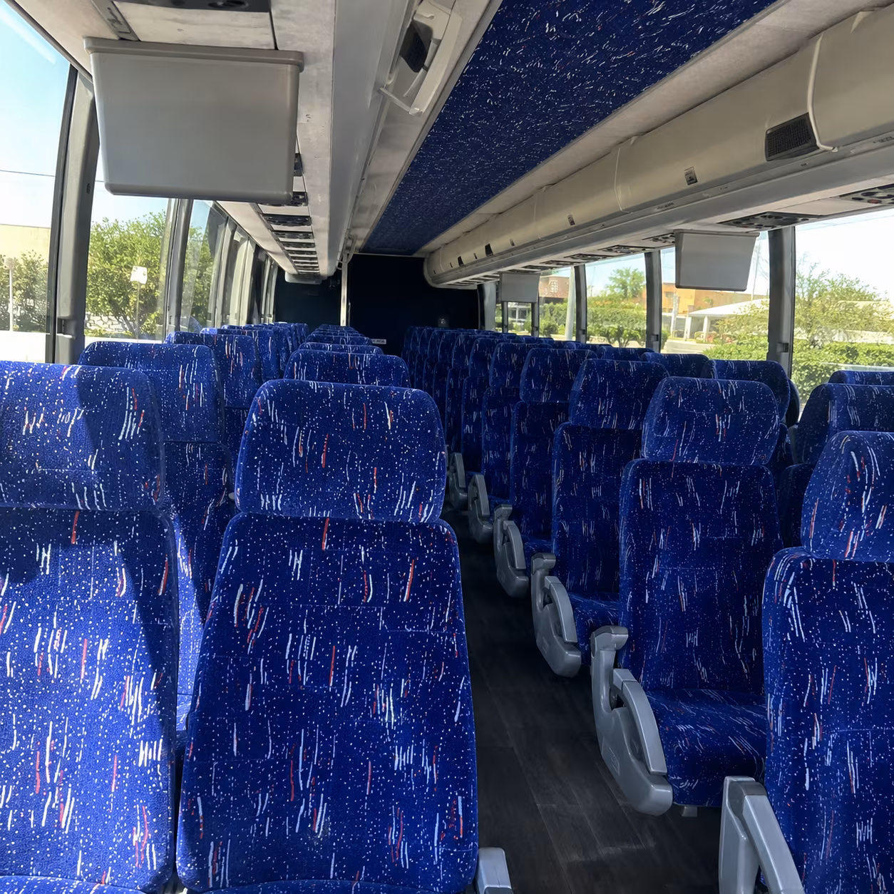 shuttle buses for lakeville area veterans service organizations