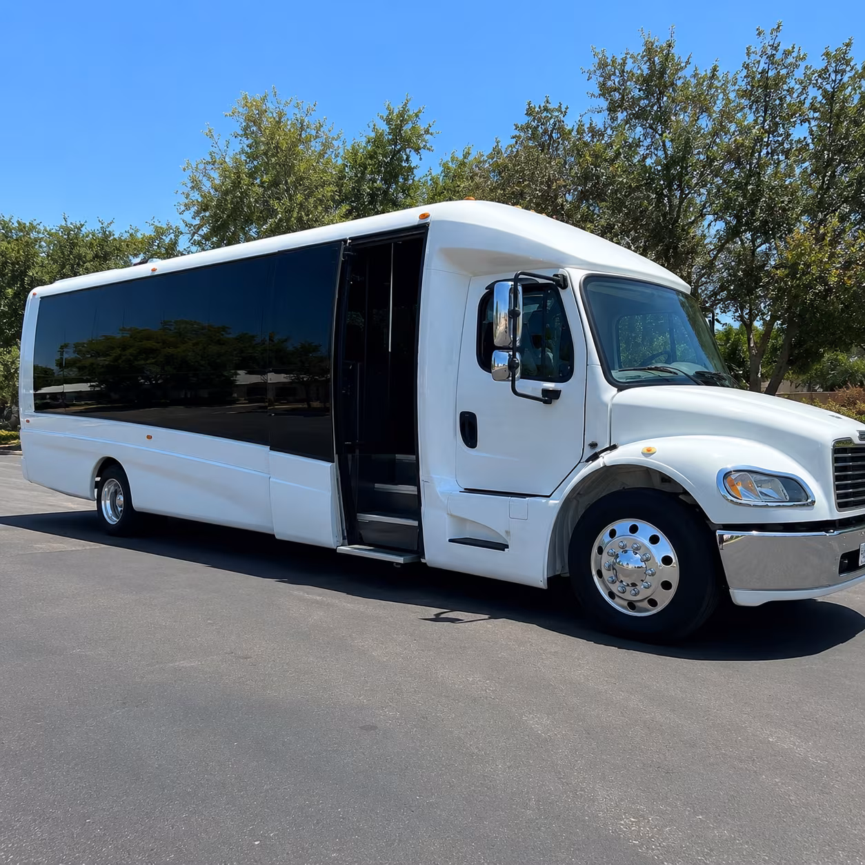 wedding shuttle buses for lakeville and the southern metro
